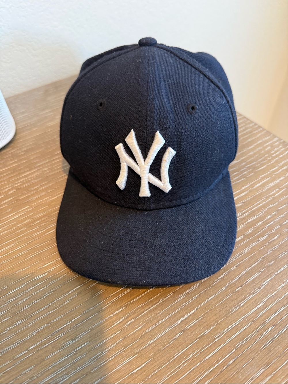 New Era New York Yankees 59FIFTY Fitted Hat – Size 6 1/2 (52 cm)
